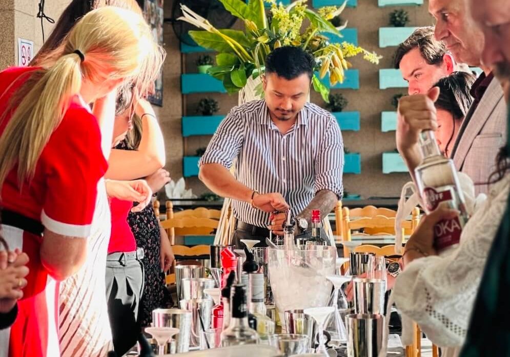 Enjoy Cocktail Making Classes At Blackbird cafe